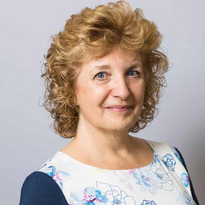 Hilary Cooper_300x300